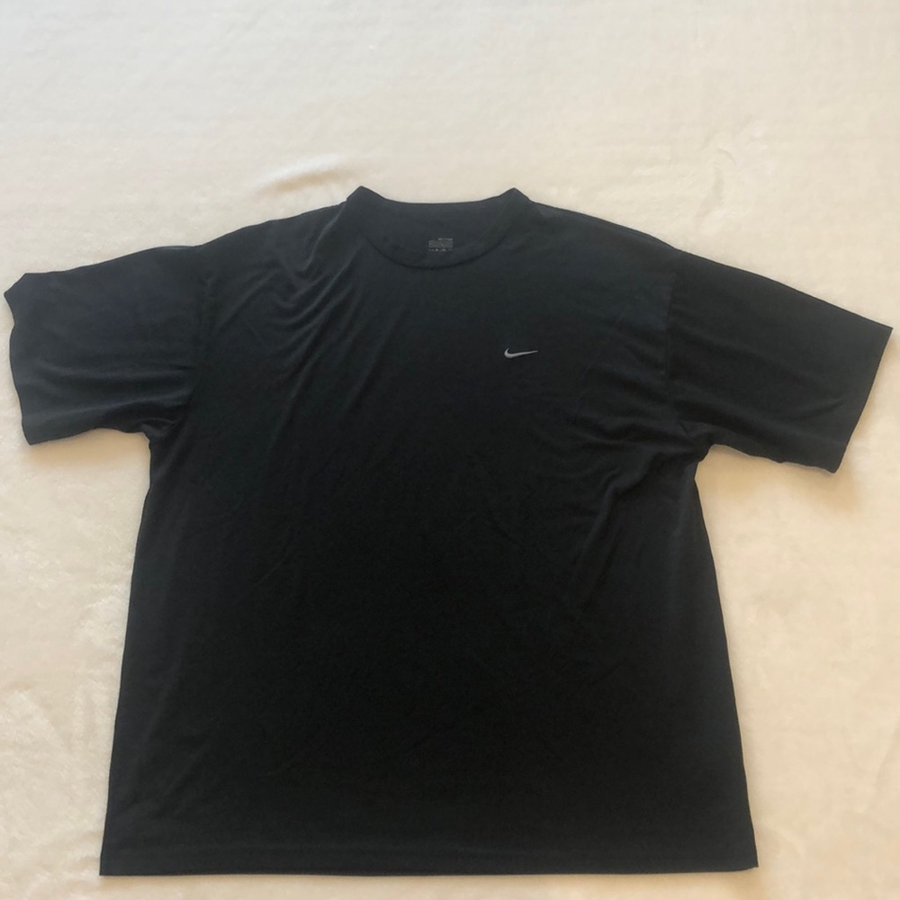 Nike Men’s Dryfit Shirt Size XL